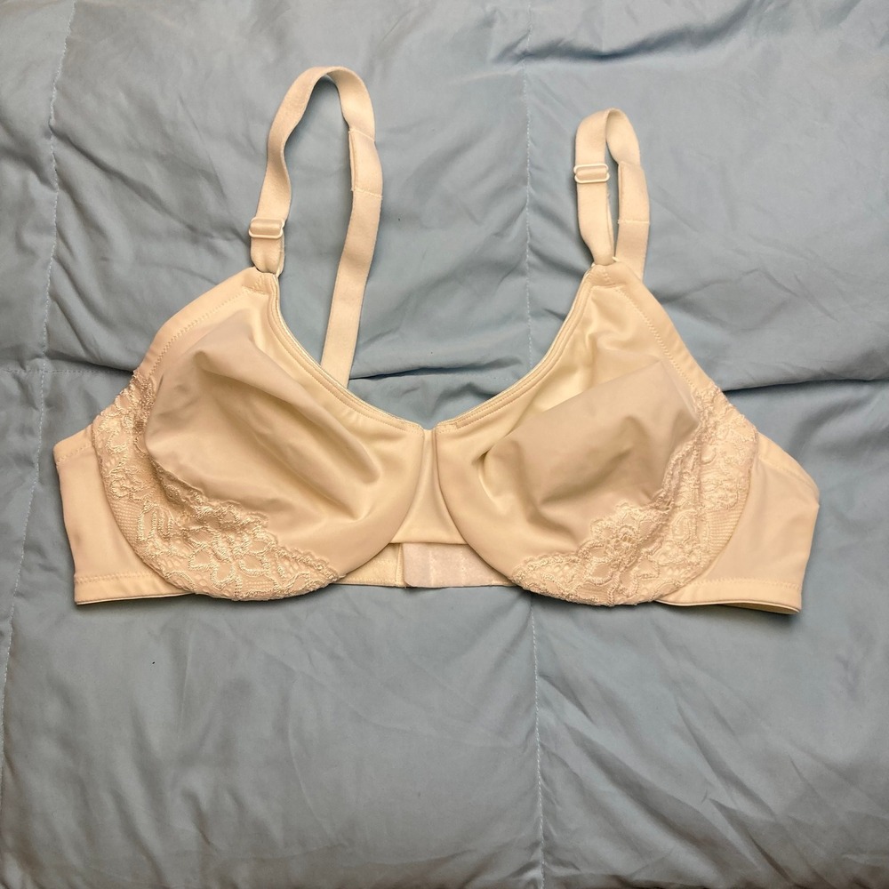 38C Olga 5001 White Lace Underwire Bra Unlined No Padding